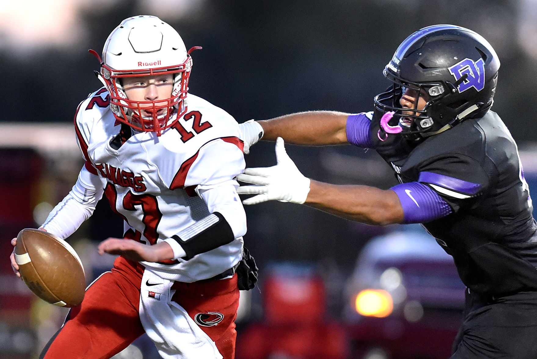 Football Vermillion at Dakota Valley
